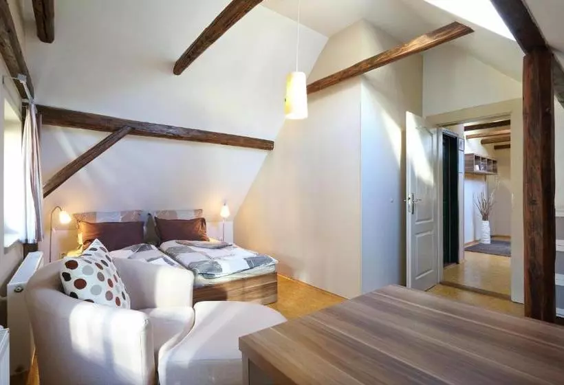 هتل Apartmany Milenium