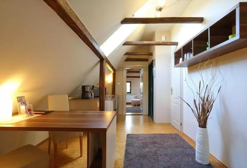 هتل Apartmany Milenium