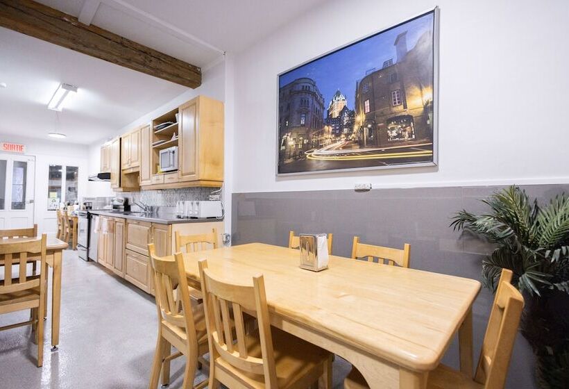 هتل Auberge De La Paix