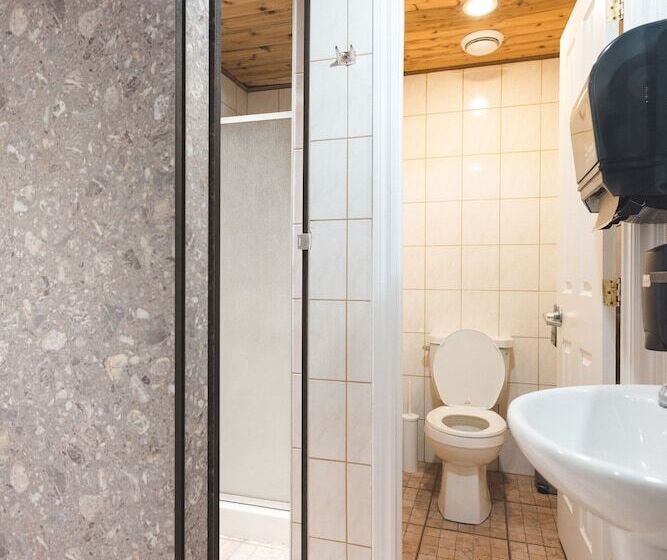 هتل Auberge De La Paix