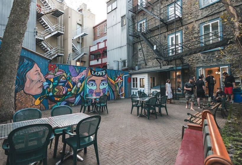 هتل Auberge De La Paix