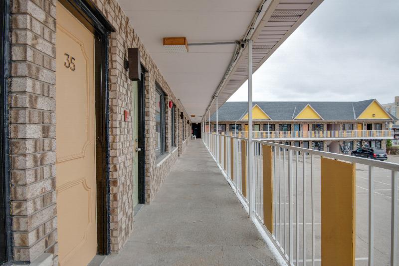 酒店 Blackstone Inn