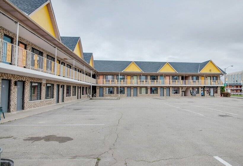 酒店 Blackstone Inn