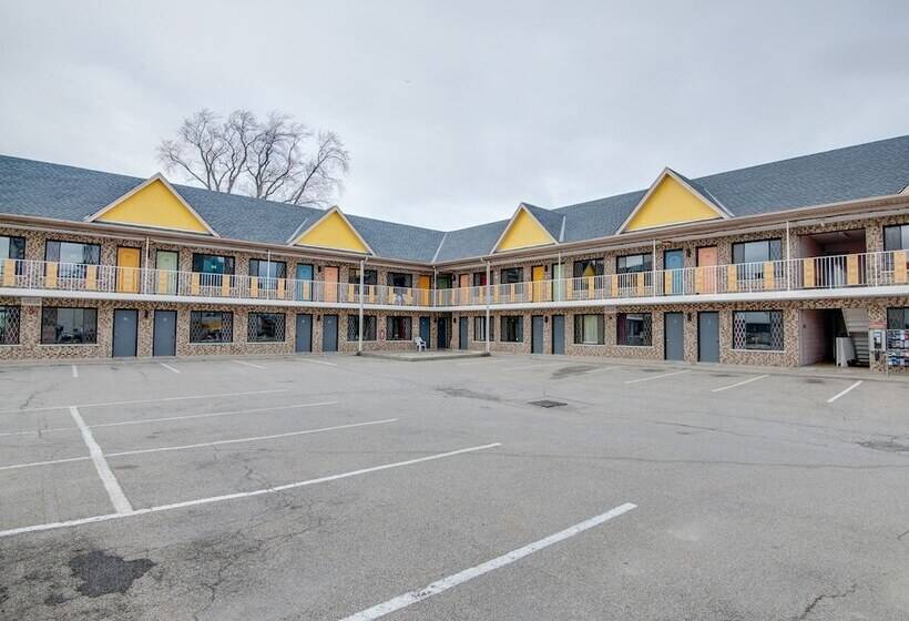 酒店 Blackstone Inn