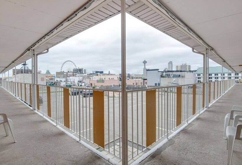 酒店 Blackstone Inn