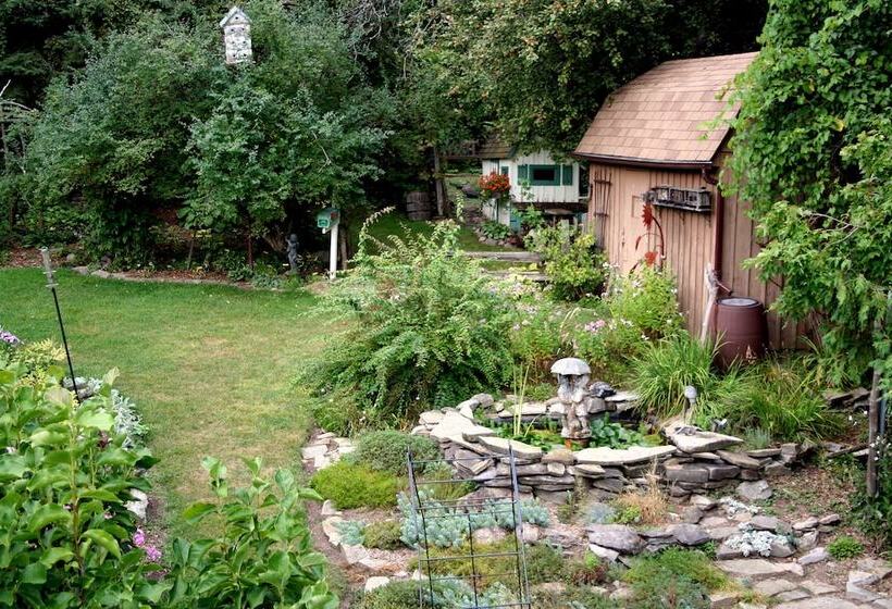 Hotel Burleys Gardens And Suite