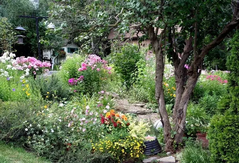 ホテル Burleys Gardens And Suite