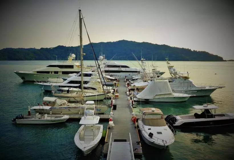 ホテル Fish Hook Marina