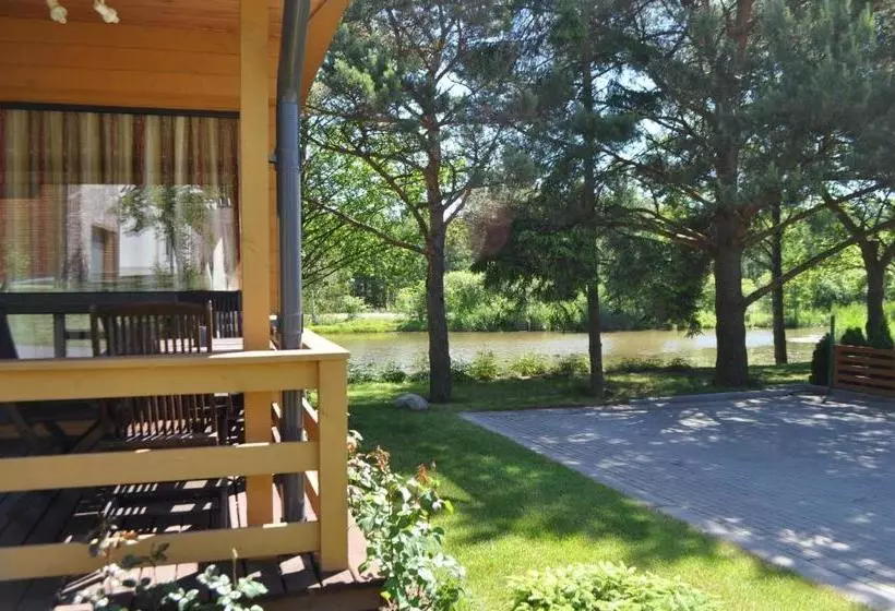 هتل Holiday Villa Palanga