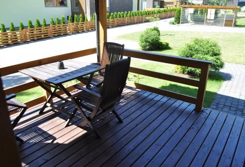 هتل Holiday Villa Palanga