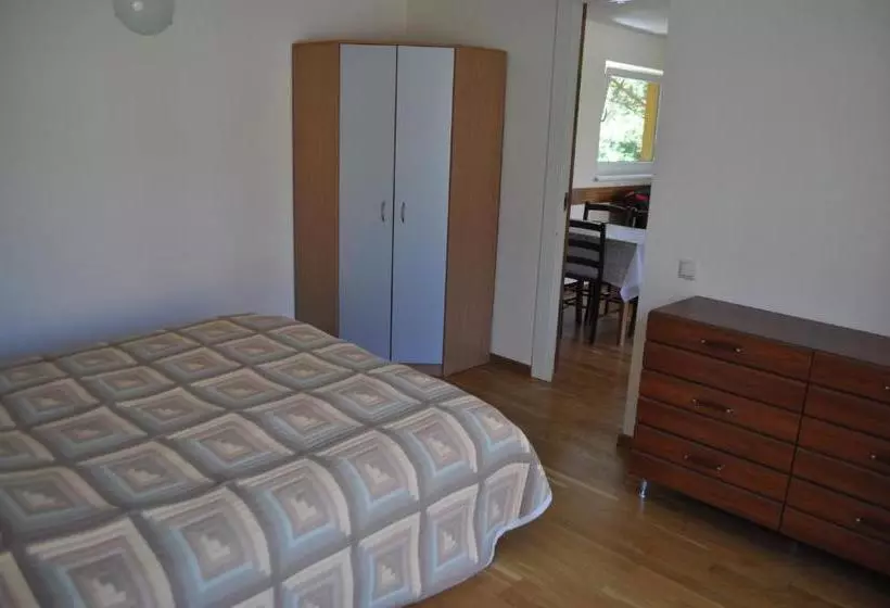 هتل Holiday Villa Palanga
