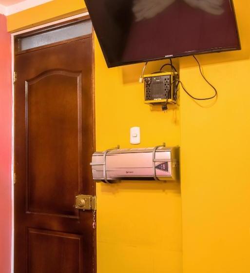 ホテル Hostal Virgen De Las Nieves