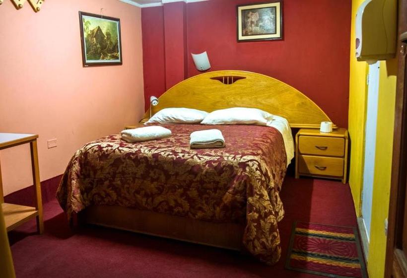 ホテル Hostal Virgen De Las Nieves