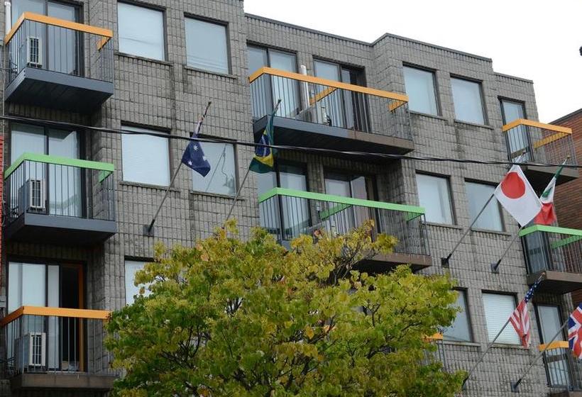 فندق Kensington College Backpackers