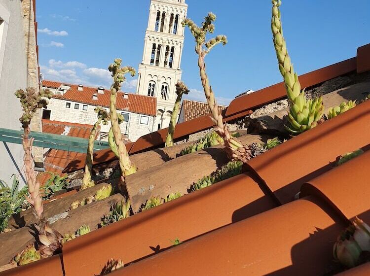 Hotel Malena Palace Experience