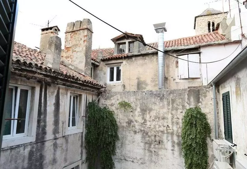 ホテル Malena Palace Experience