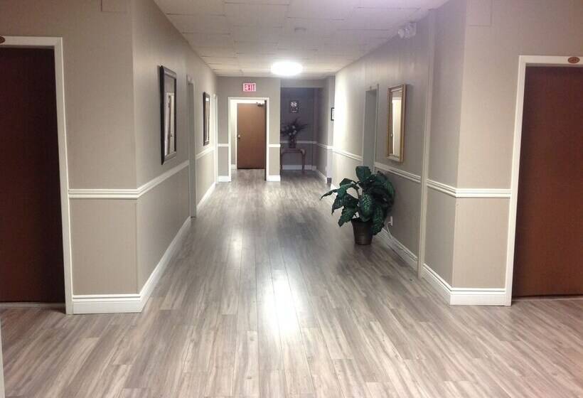 ホテル The Algonquin