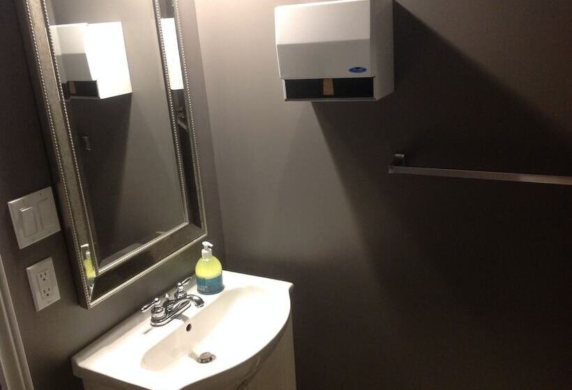 ホテル The Algonquin