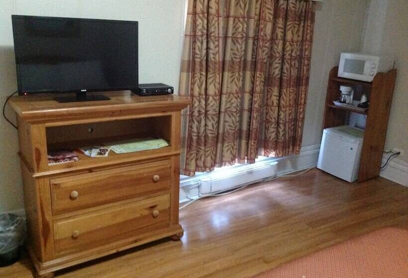 ホテル The Algonquin