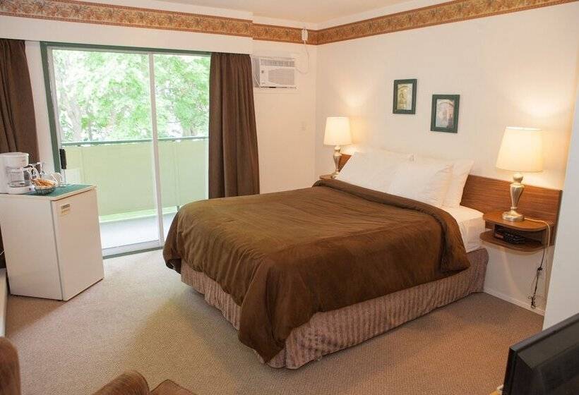 Hotel The Lakeside Resort