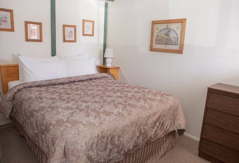 Hotel The Lakeside Resort