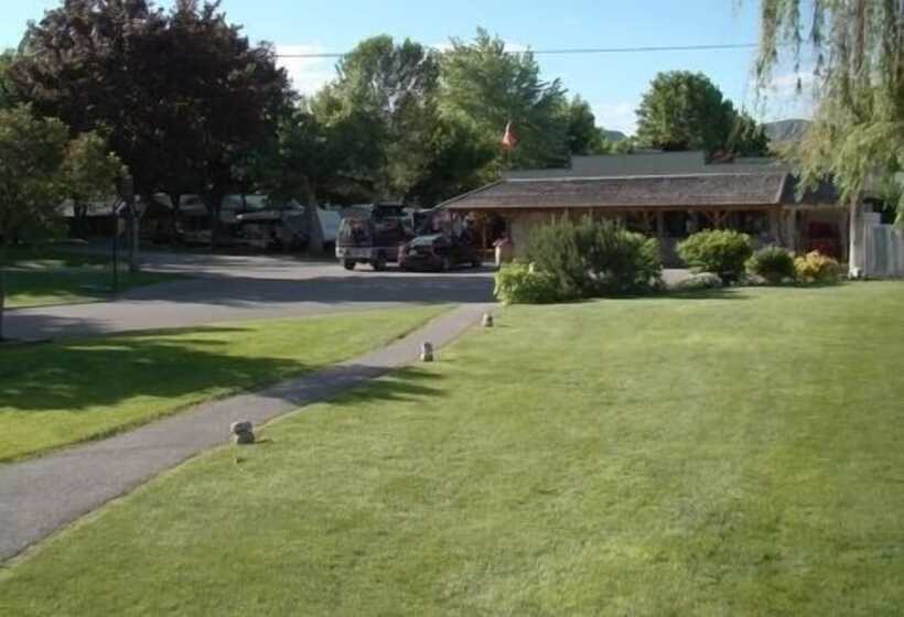 Hotel The Lakeside Resort