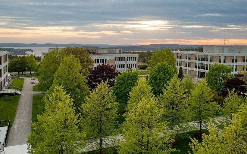 هتل Unb Saint John Summer