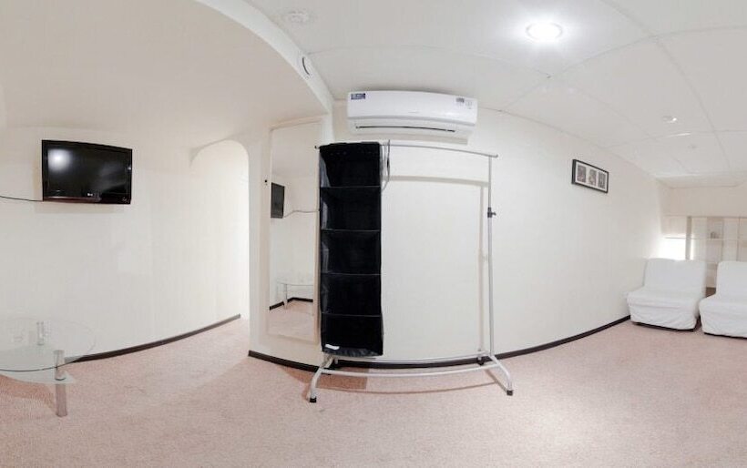 Lait Hotel On Bebelya