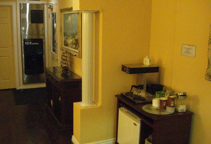 Lighthouse Inn Motel