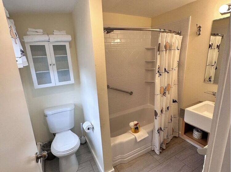 Sleep Woodstock Motel