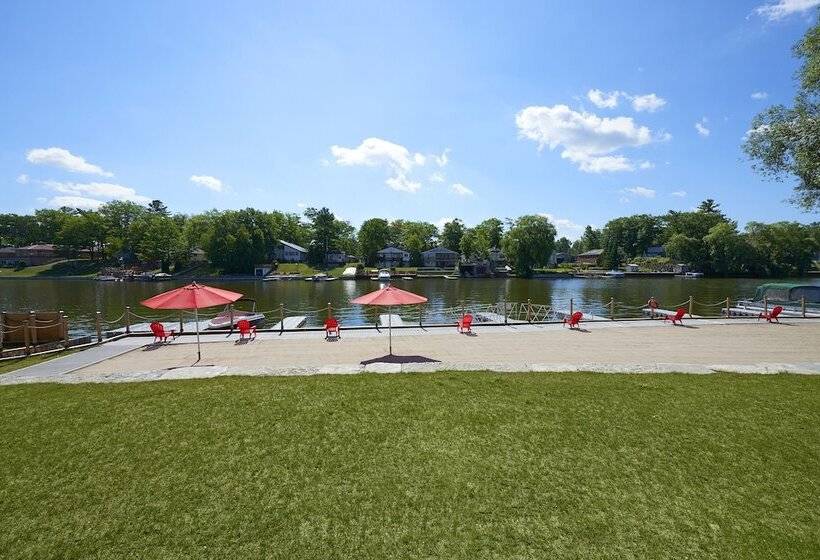 Wasaga Riverdocks Hotel Suites