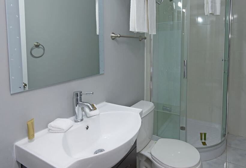 Wasaga Riverdocks Hotel Suites