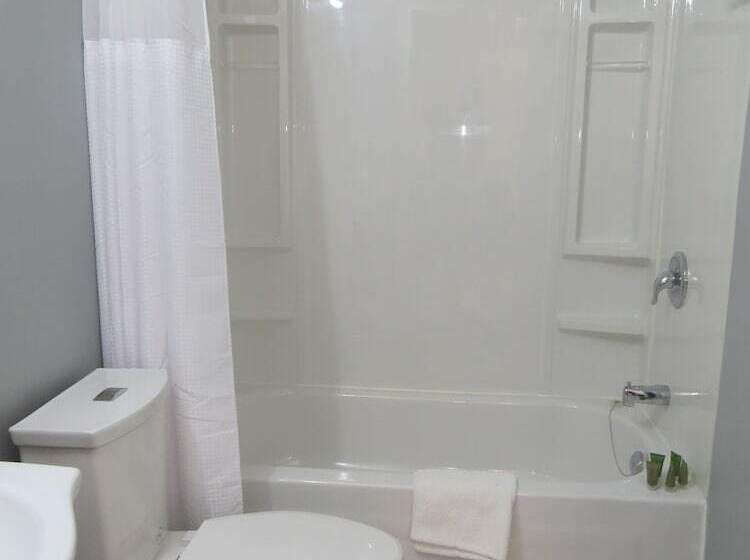 Wasaga Riverdocks Hotel Suites