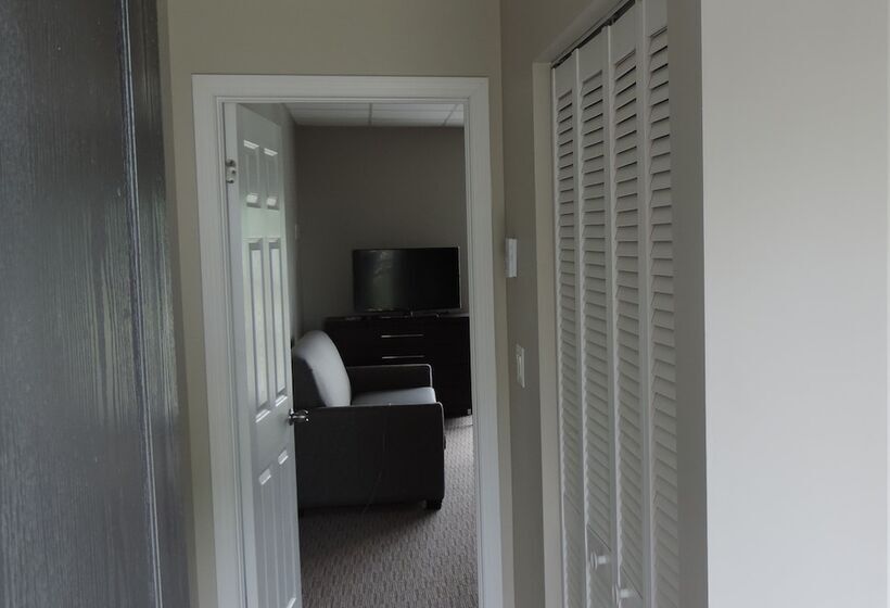 Wasaga Riverdocks Hotel Suites