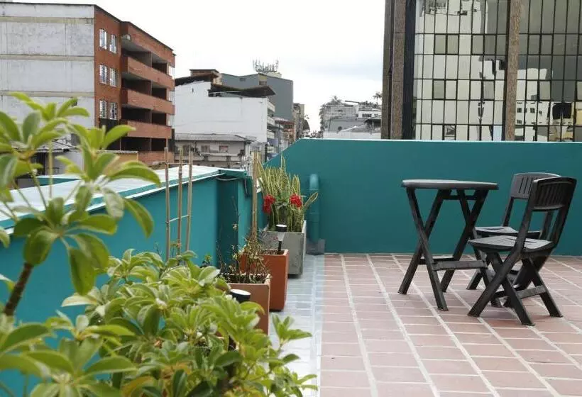 Retkeilymaja Golden Frog Manizales