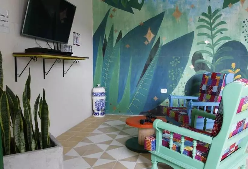 Retkeilymaja Golden Frog Manizales