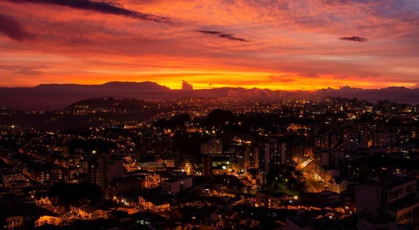 Общежитие Golden Frog Manizales