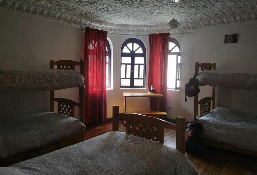 Hostel Revolution Quito