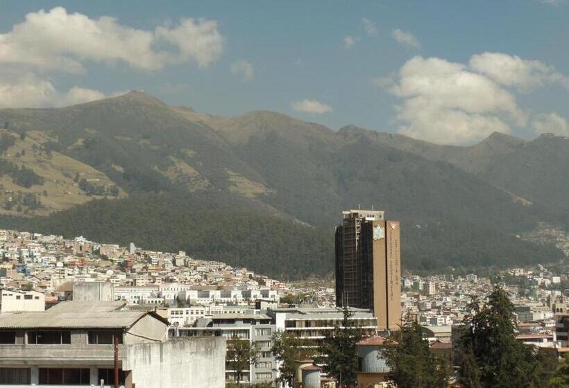 Hostel Revolution Quito