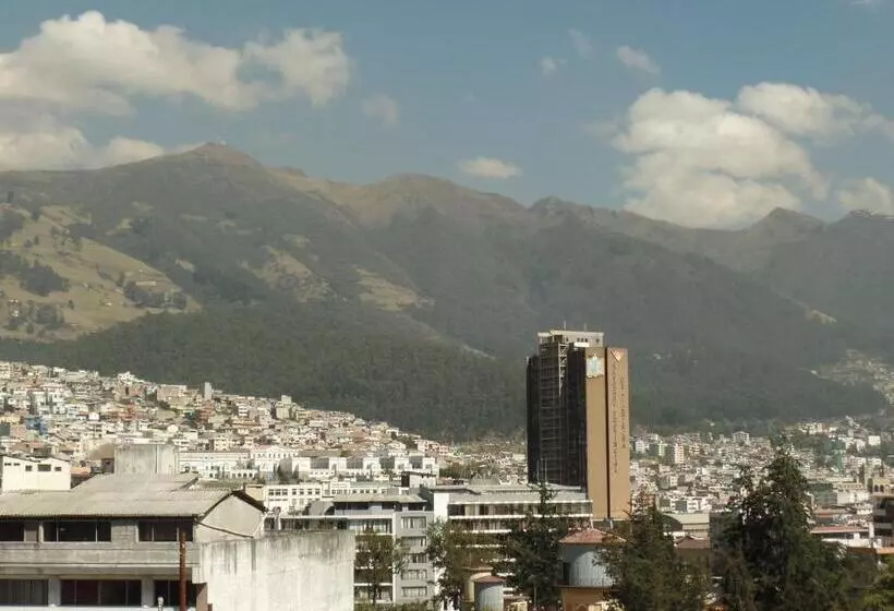 Hostel Revolution Quito