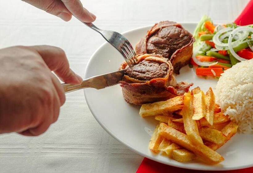 酒店 La Cascada   Lago Agrio