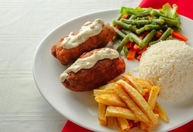 酒店 La Cascada   Lago Agrio