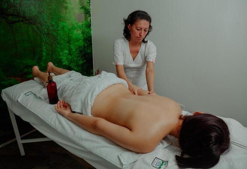 酒店 La Cascada   Lago Agrio