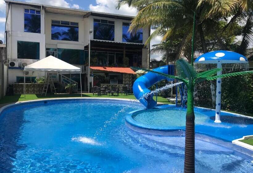 酒店 La Cascada   Lago Agrio