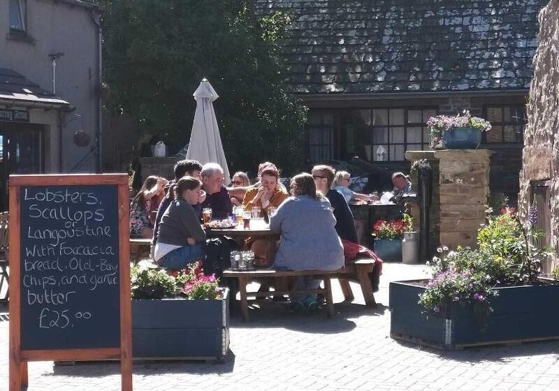 Murray Arms Hotel And Seafood Restaurant, Orkney