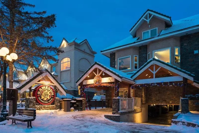 ホテル Samesun Banff Hostel