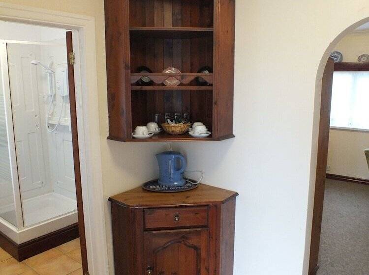 فندق Silverdale Lodge