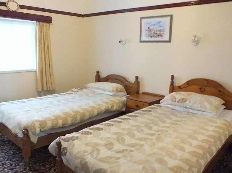 ホテル Silverdale Lodge