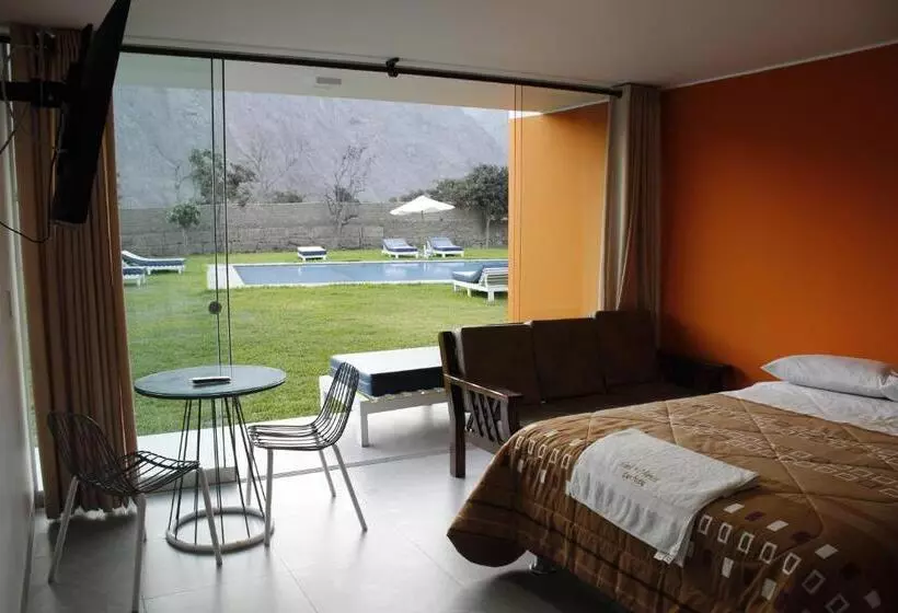 هتل Vallehermoso Lunahuana