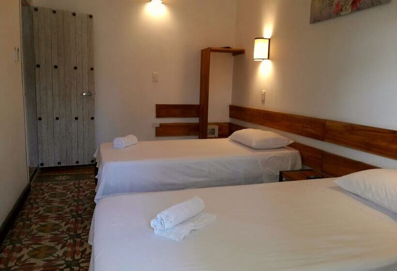 Maloka Boutique Hostel